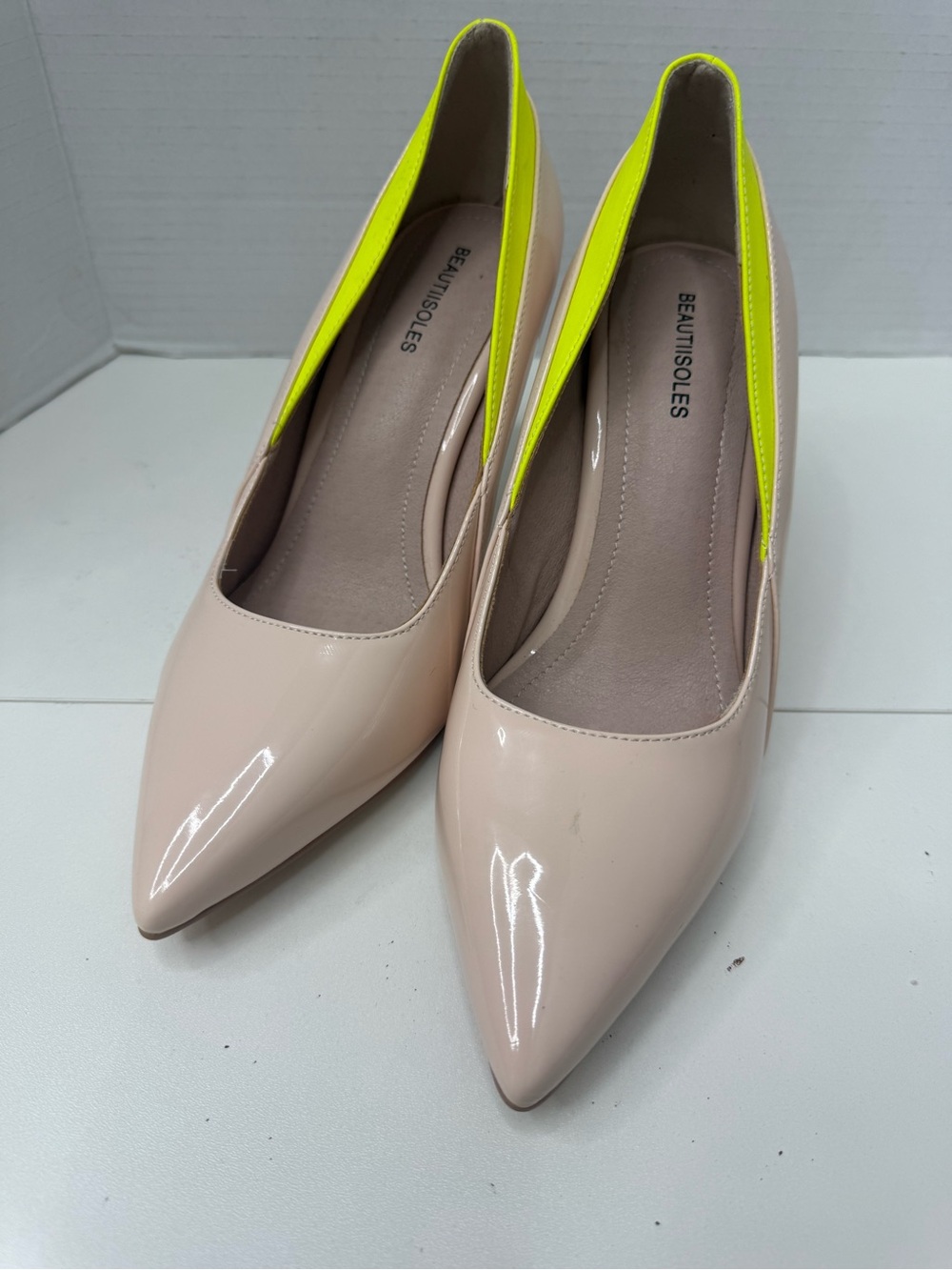 Beautiisoles Bardot 20 pumps in beige with neon yellow leather inserts size 9 - Picture 3 of 12